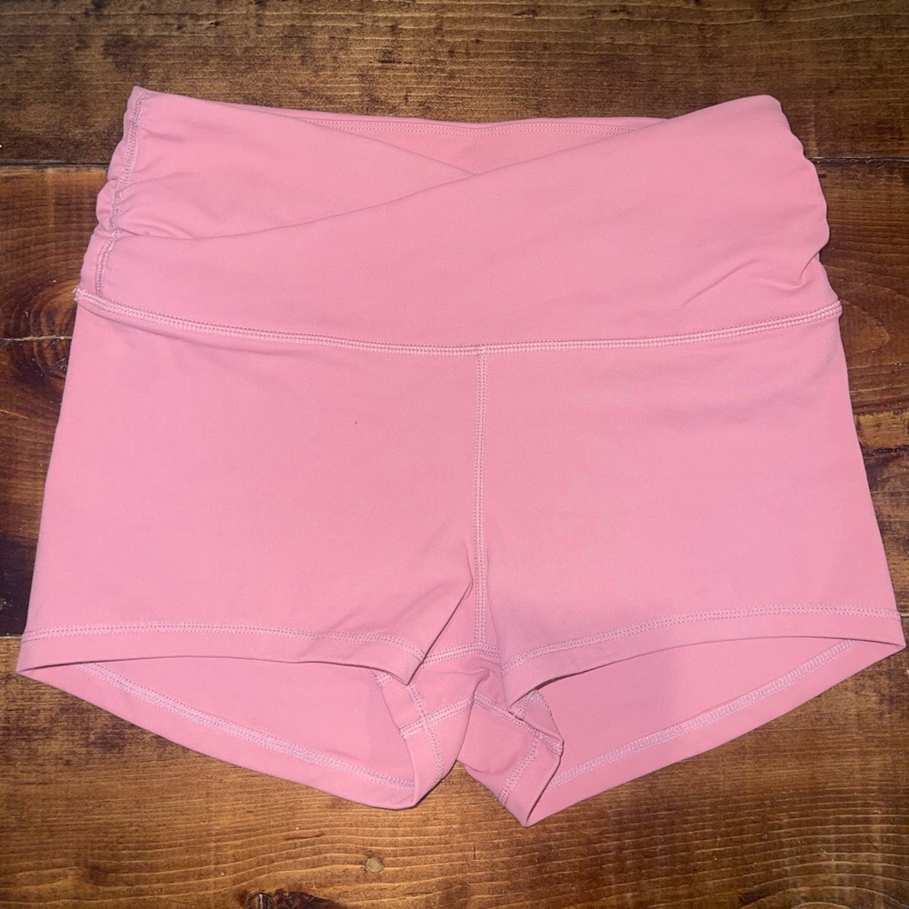 Crossover shorts